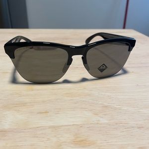 Oakley Frogskin Sunglasses -Black